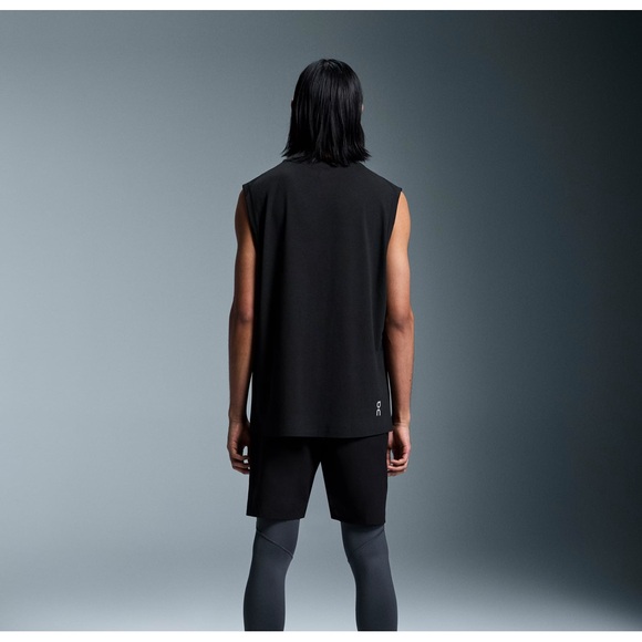 On Running Train Tank - Picture 2 of 6